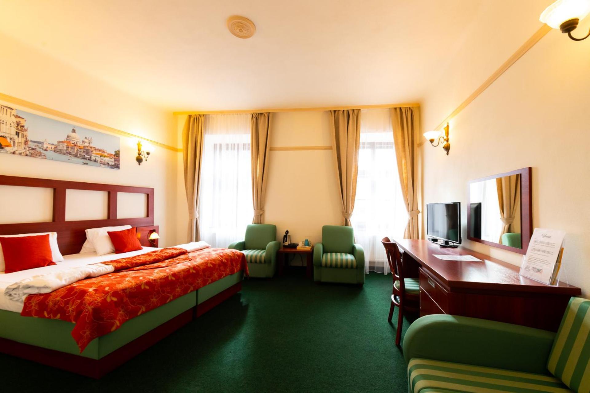 Vivaldi Apartments Hotel